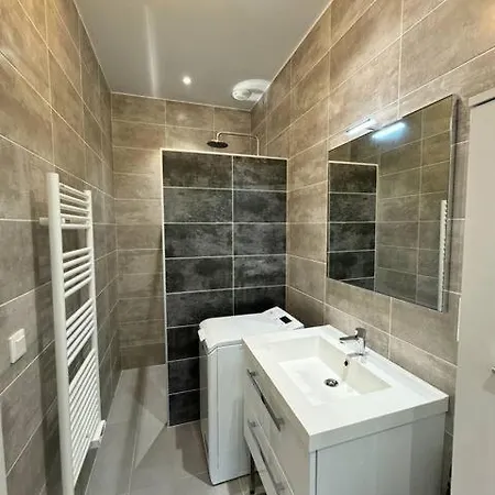 L'olive, Elegant Studio En Pleine Nature Apartment *